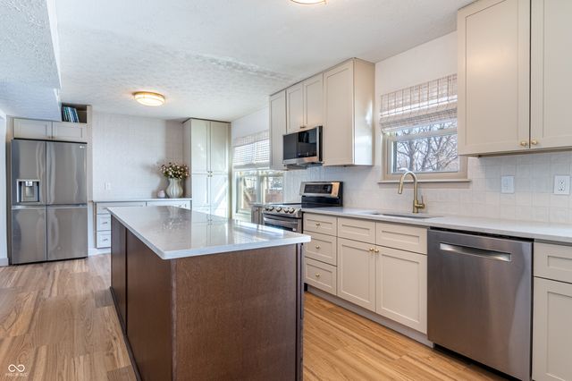 12519 Trester Lane, Fishers, IN 46038