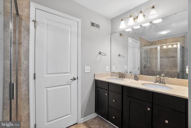 100 MARISA LN, Gilbertsville, PA 19525