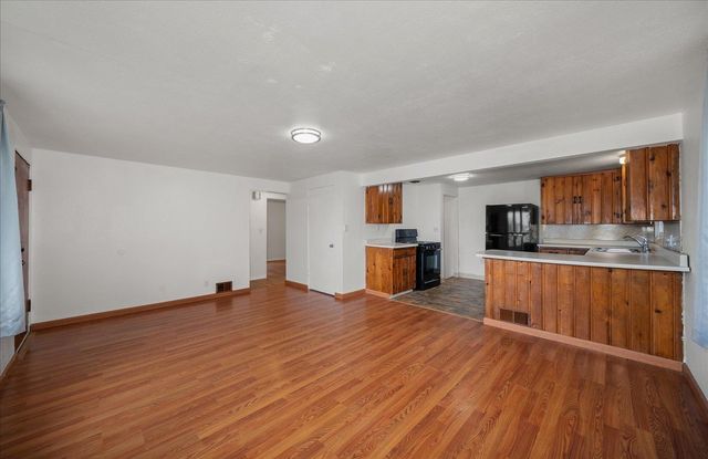 1720 E Francis Ave, Spokane, WA 99208