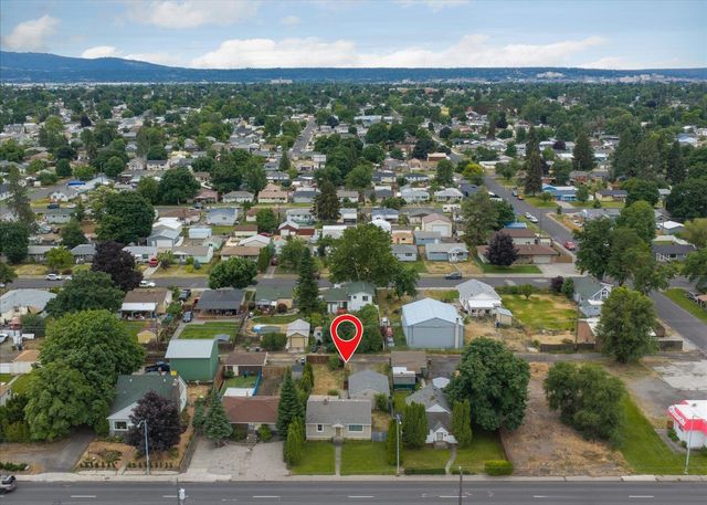 1720 E Francis Ave, Spokane, WA 99208