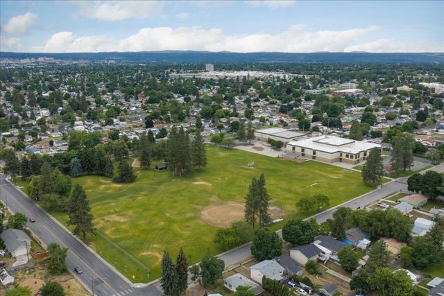 1720 E Francis Ave, Spokane, WA 99208