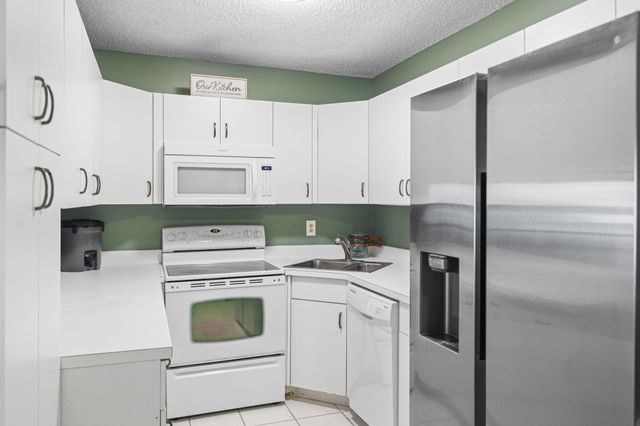 2025 SW Silver Pine Way 120-A1, Palm City, FL 34990