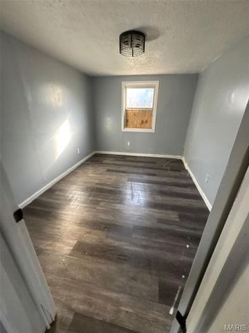 3724 Adie Road, St Ann, MO 63074