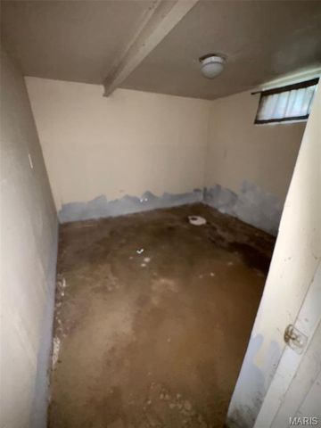 3724 Adie Road, St Ann, MO 63074