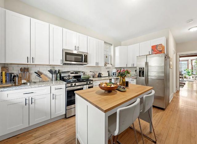 3106 W Fullerton Avenue 1, Chicago, IL 60647