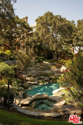 380 S San Rafael Avenue, Pasadena, CA 91105