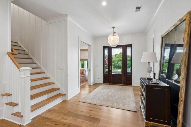 260 Island Park Dr, Charleston, SC 29492