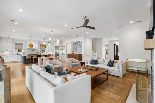 260 Island Park Dr, Charleston, SC 29492
