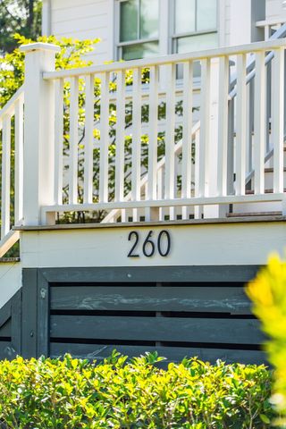 260 Island Park Dr, Charleston, SC 29492