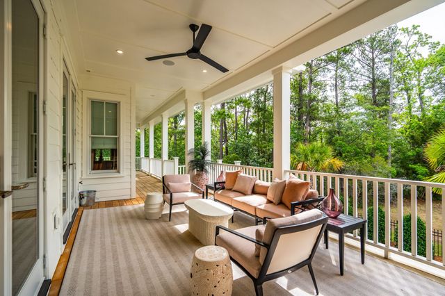 260 Island Park Dr, Charleston, SC 29492