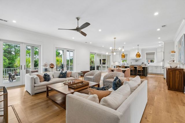 260 Island Park Dr, Charleston, SC 29492