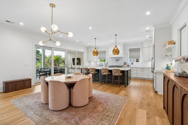 260 Island Park Dr, Charleston, SC 29492