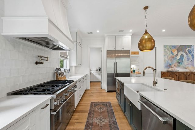 260 Island Park Dr, Charleston, SC 29492
