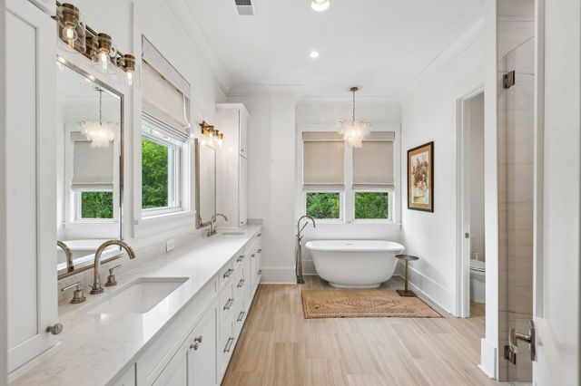 260 Island Park Dr, Charleston, SC 29492