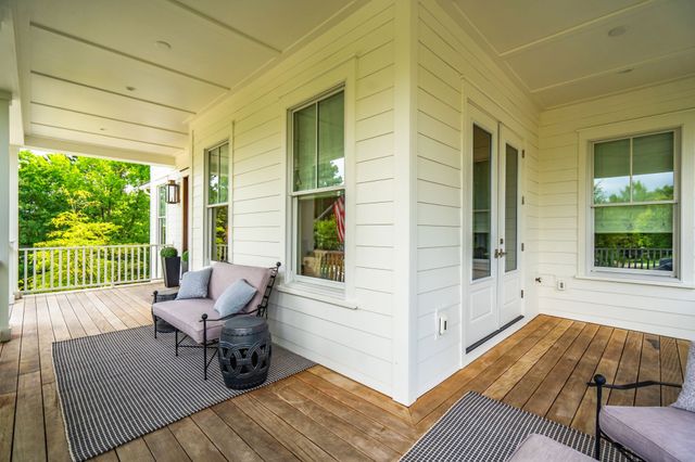 260 Island Park Dr, Charleston, SC 29492