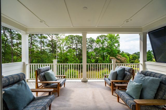 260 Island Park Dr, Charleston, SC 29492