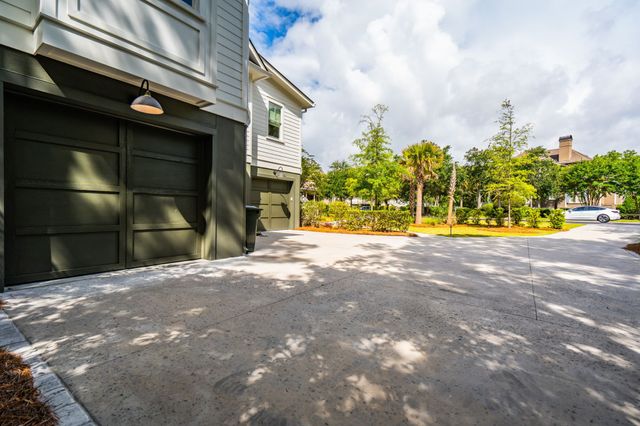 260 Island Park Dr, Charleston, SC 29492