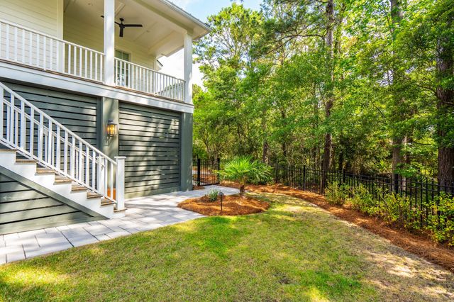 260 Island Park Dr, Charleston, SC 29492