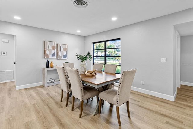 2554 68TH AVENUE S, St Petersburg, FL 33712