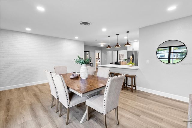 2554 68TH AVENUE S, St Petersburg, FL 33712