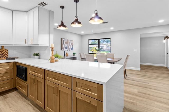 2554 68TH AVENUE S, St Petersburg, FL 33712