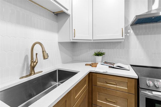 2554 68TH AVENUE S, St Petersburg, FL 33712