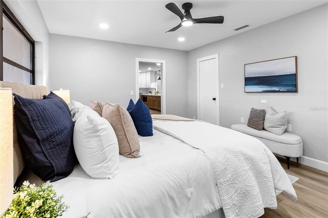 2554 68TH AVENUE S, St Petersburg, FL 33712