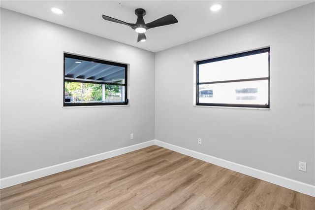 2554 68TH AVENUE S, St Petersburg, FL 33712