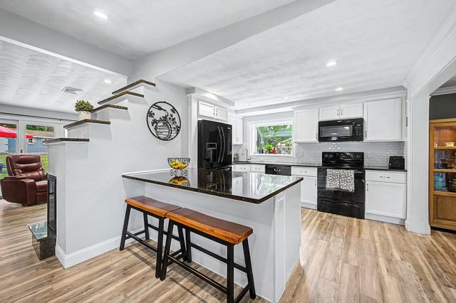 9 Joseph Rd, Framingham, MA 01701