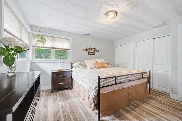 9 Joseph Rd, Framingham, MA 01701