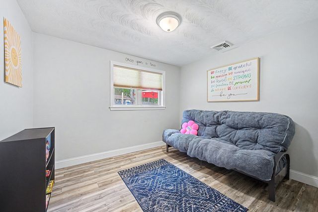 9 Joseph Rd, Framingham, MA 01701
