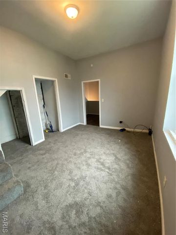 3825 Missouri Avenue, St Louis, MO 63118