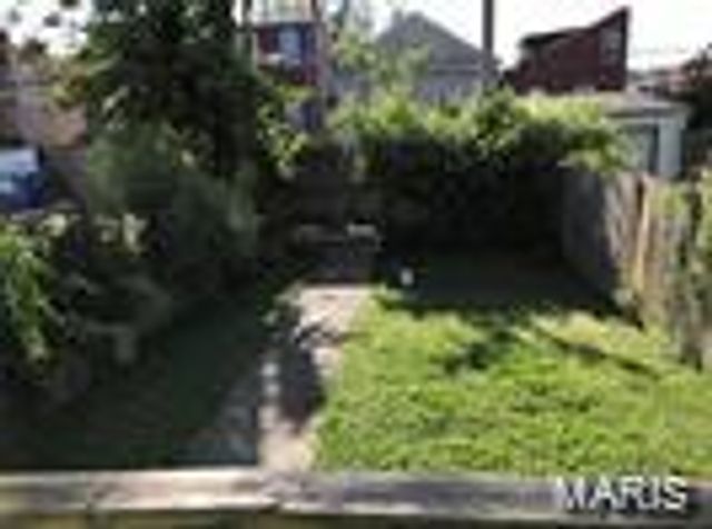 3825 Missouri Avenue, St Louis, MO 63118