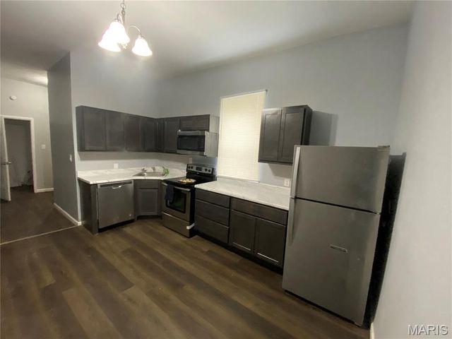 3825 Missouri Avenue, St Louis, MO 63118