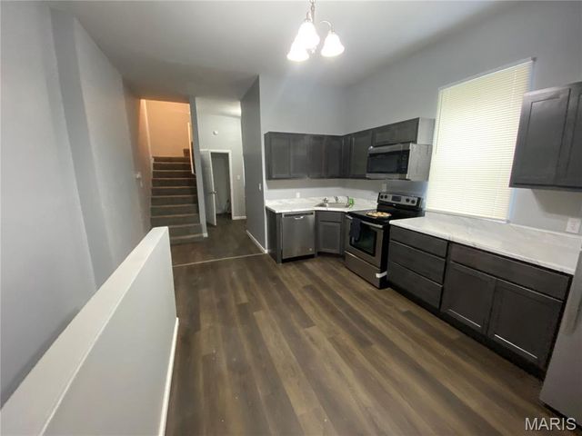 3825 Missouri Avenue, St Louis, MO 63118