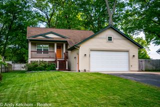 404 3rd Avenue, Holland Twp, MI 49424