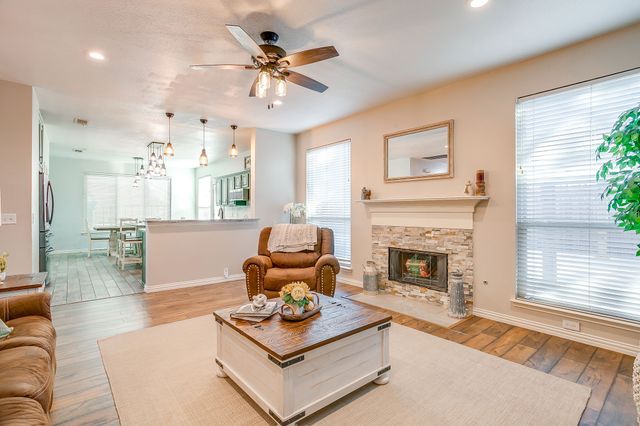 4812 Parkmount Drive, Fort Worth, TX 76137