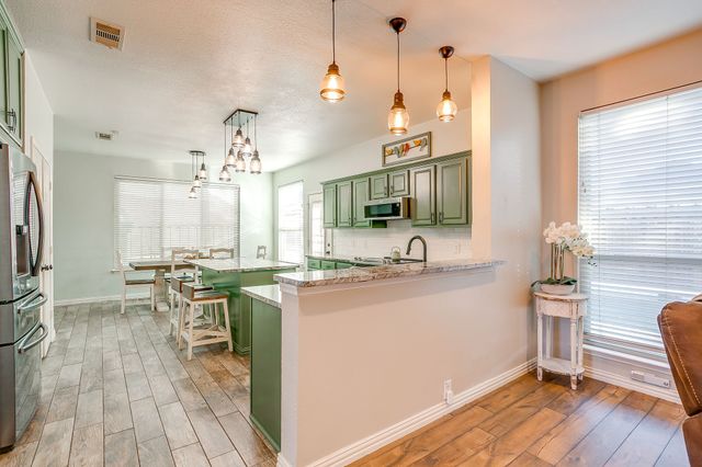 4812 Parkmount Drive, Fort Worth, TX 76137