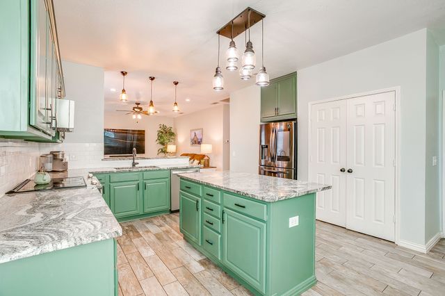 4812 Parkmount Drive, Fort Worth, TX 76137