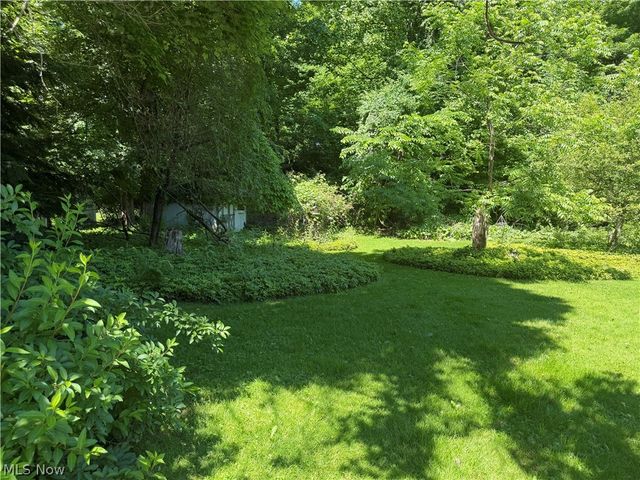 8094 Rolling Brook Road, Northfield, OH 44067