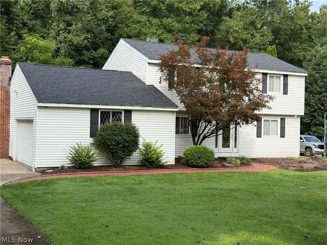 8094 Rolling Brook Road, Northfield, OH 44067