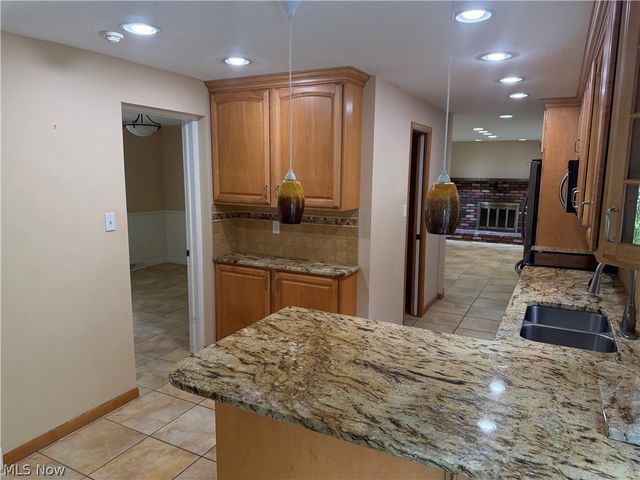 8094 Rolling Brook Road, Northfield, OH 44067