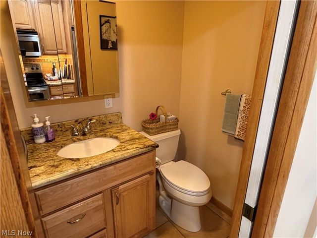 8094 Rolling Brook Road, Northfield, OH 44067