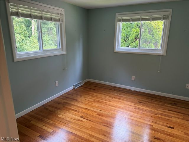 8094 Rolling Brook Road, Northfield, OH 44067