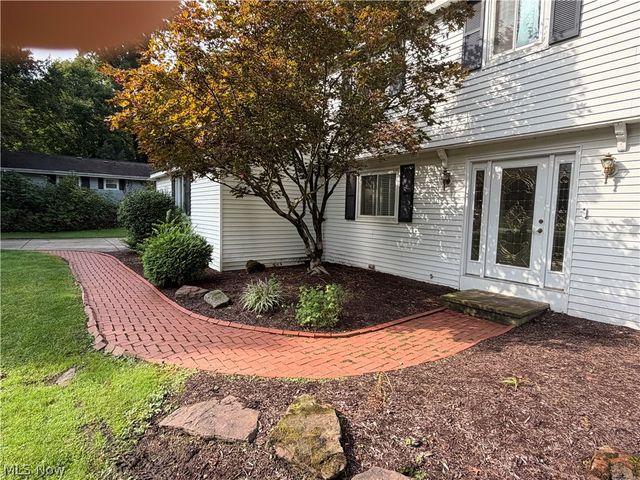 8094 Rolling Brook Road, Northfield, OH 44067