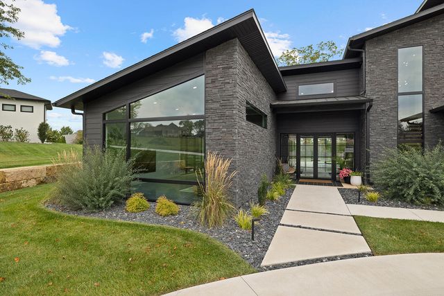 861 Bantry Court, Nixa, MO 65714