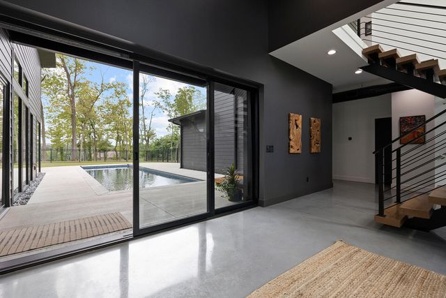 861 Bantry Court, Nixa, MO 65714