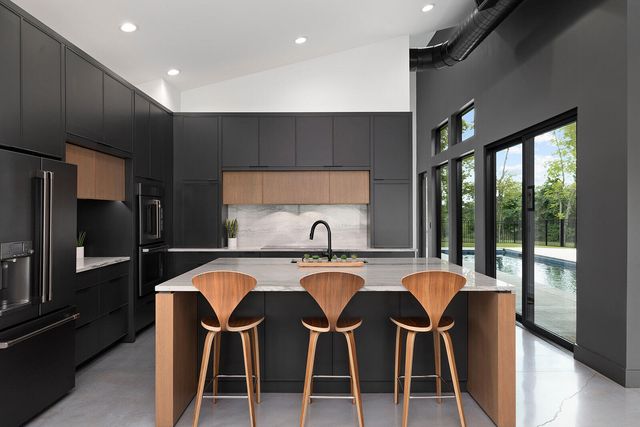 861 Bantry Court, Nixa, MO 65714