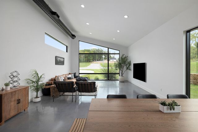 861 Bantry Court, Nixa, MO 65714