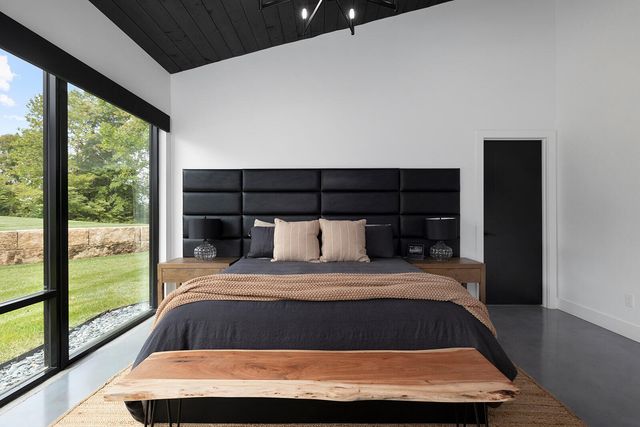 861 Bantry Court, Nixa, MO 65714